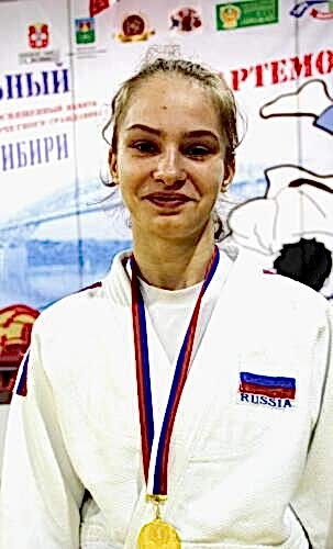 Победительница Онищенко Эва (Омск)